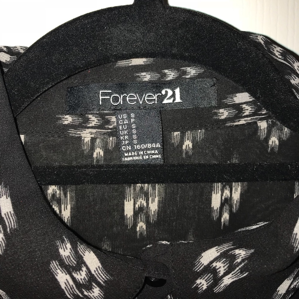 Button down blouse - Picture 2 of 4